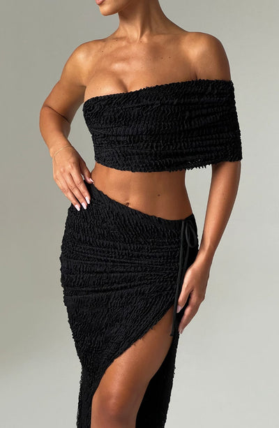 Women’s Two-Piece Set – Textured Bandeau Top – Asymmetrical High-Waist Skirt – Elegant Fit
