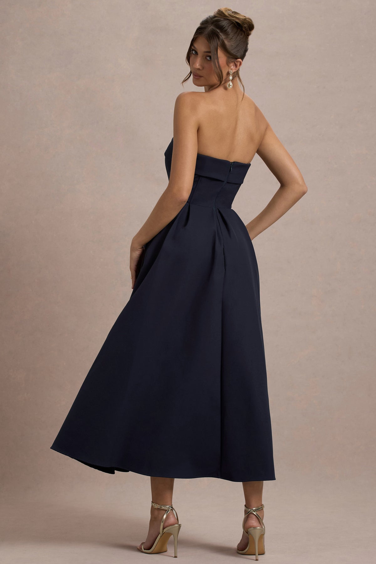 Women’s Evening Gown - Strapless A-Line Fit - Full Length Formal Dress