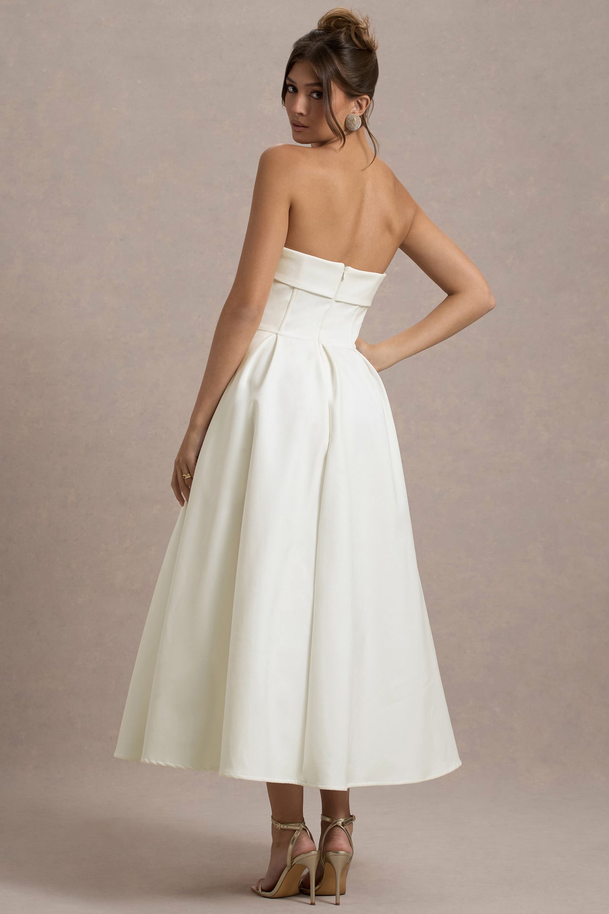 Women’s Evening Gown - Strapless A-Line Fit - Full Length Formal Dress