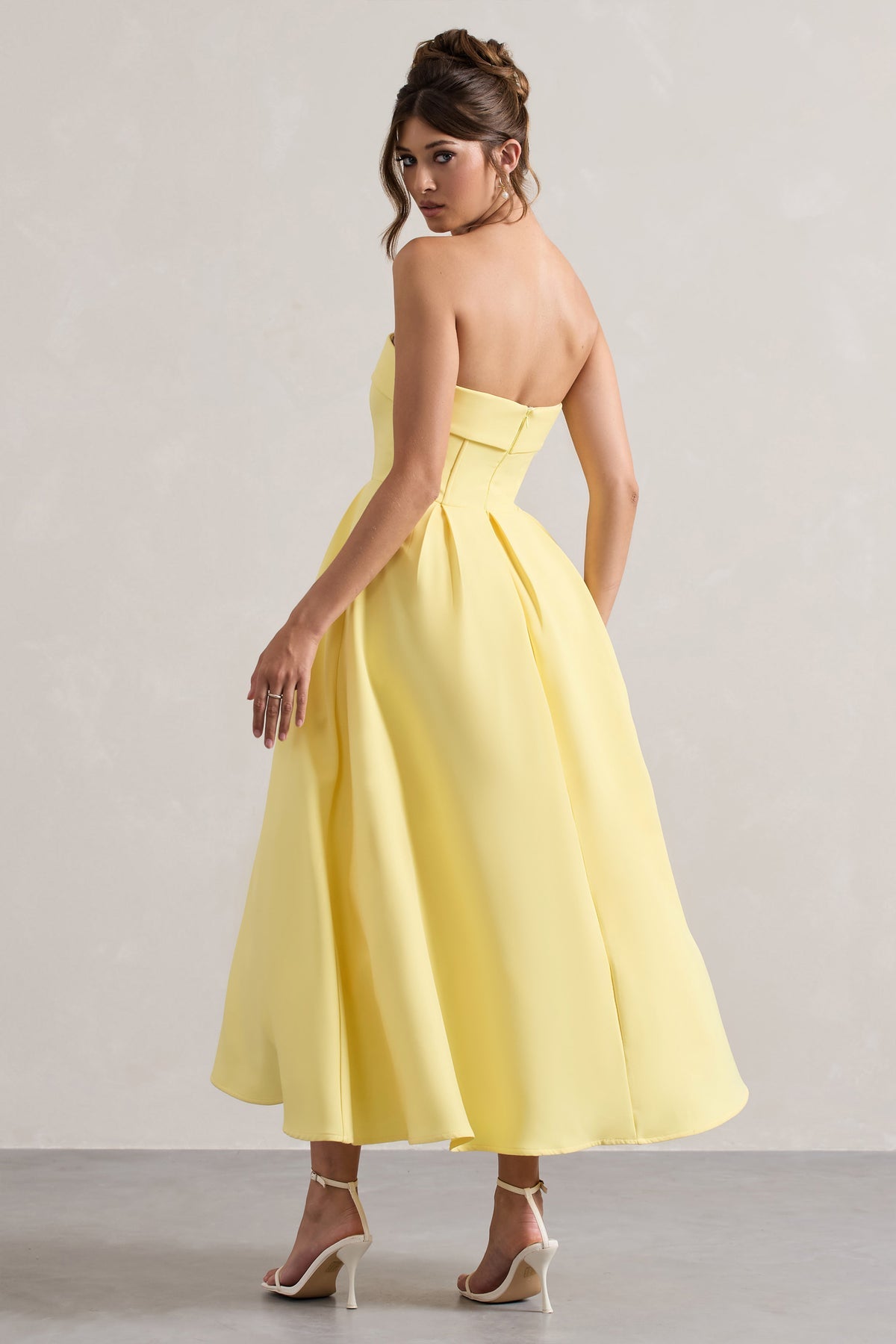 Women’s Evening Gown - Strapless A-Line Fit - Full Length Formal Dress