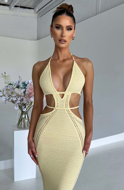 Women’s Evening Gown – Halter Neck – Waist Cut-Out – Form-Fitting Textured Knit