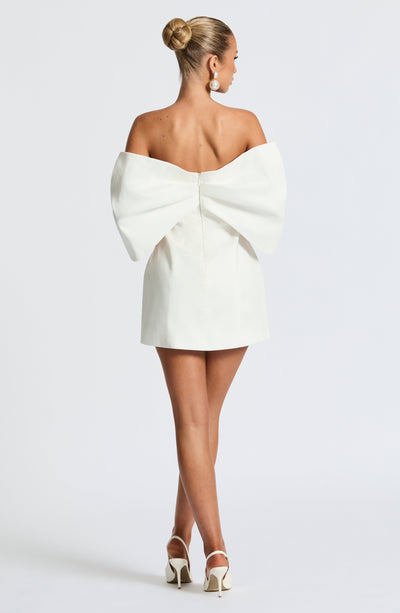 Women’s Off-Shoulder Mini Dress – Fitted Bodice – A-Line Silhouette – Elegant Evening Wear