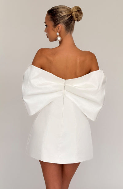 Women’s Off-Shoulder Mini Dress – Fitted Bodice – A-Line Silhouette – Elegant Evening Wear