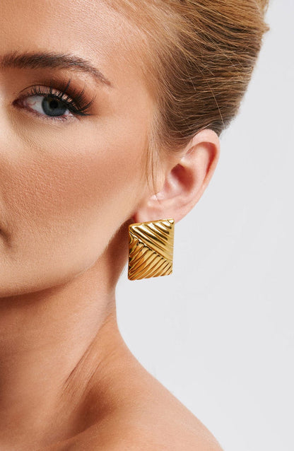 Women’s Geometric Earrings – Textured Square Design – Elegant Statement Jewelry