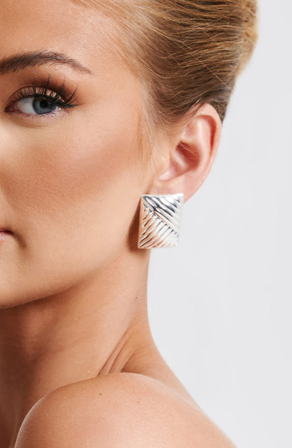 Women’s Geometric Earrings – Textured Square Design – Elegant Statement Jewelry