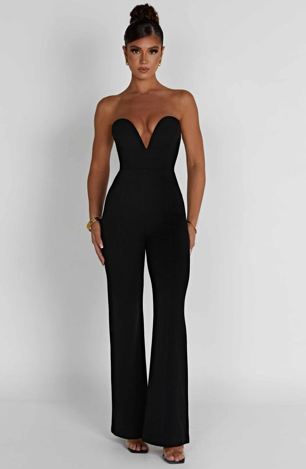Women’s Jumpsuit – Strapless Plunging Neckline – Tailored Waist – Wide-Leg Elegant Fit