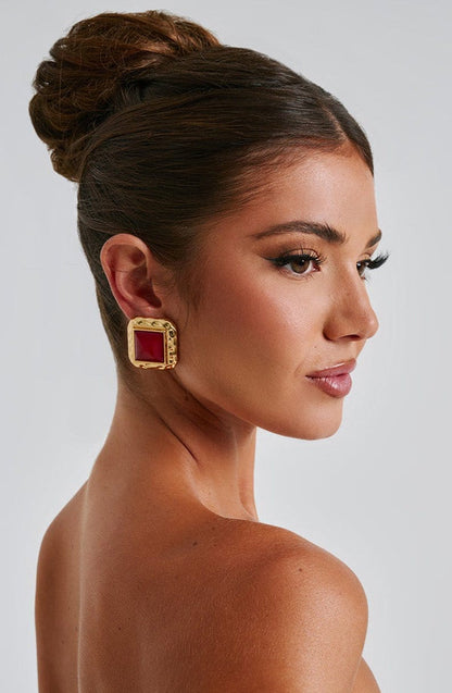 Women’s Statement Earrings – Square Gem Design – Ornate Metal Frame – Elegant Style