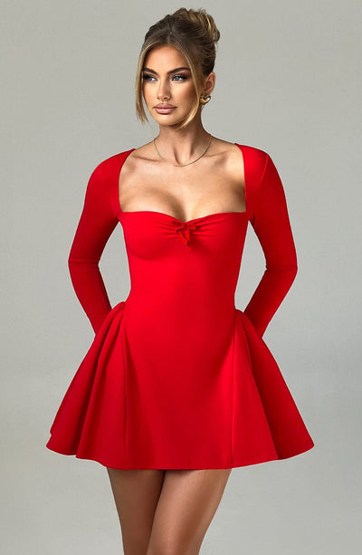 Women’s Mini Dress – Sweetheart Neckline – Long Sleeve – Fitted Bodice – Flared Skirt
