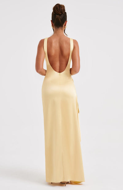 Women’s Evening Gown – Floor Length – Sleeveless – Boat Neck – High Slit – Fitted Silhouette