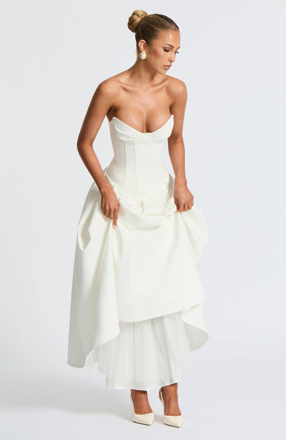 Women’s Strapless A-Line Dress - Sweetheart Neckline - Fitted Bodice - Midi Length