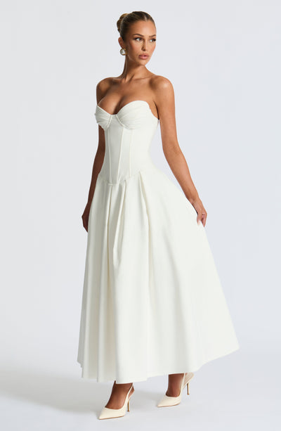 Women’s Strapless A-Line Dress - Sweetheart Neckline - Fitted Bodice - Midi Length