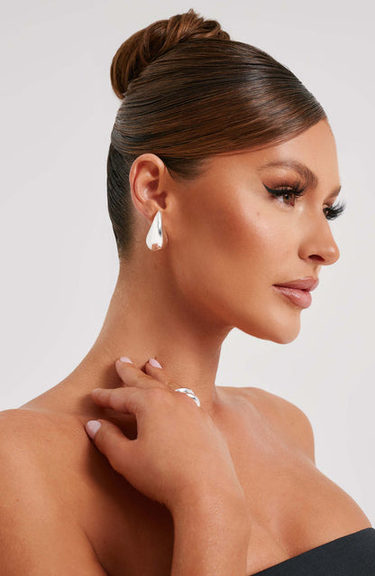 Women’s Drop Earrings - Polished Finish - Modern Fluid Shape - Elegant Statement Jewelry