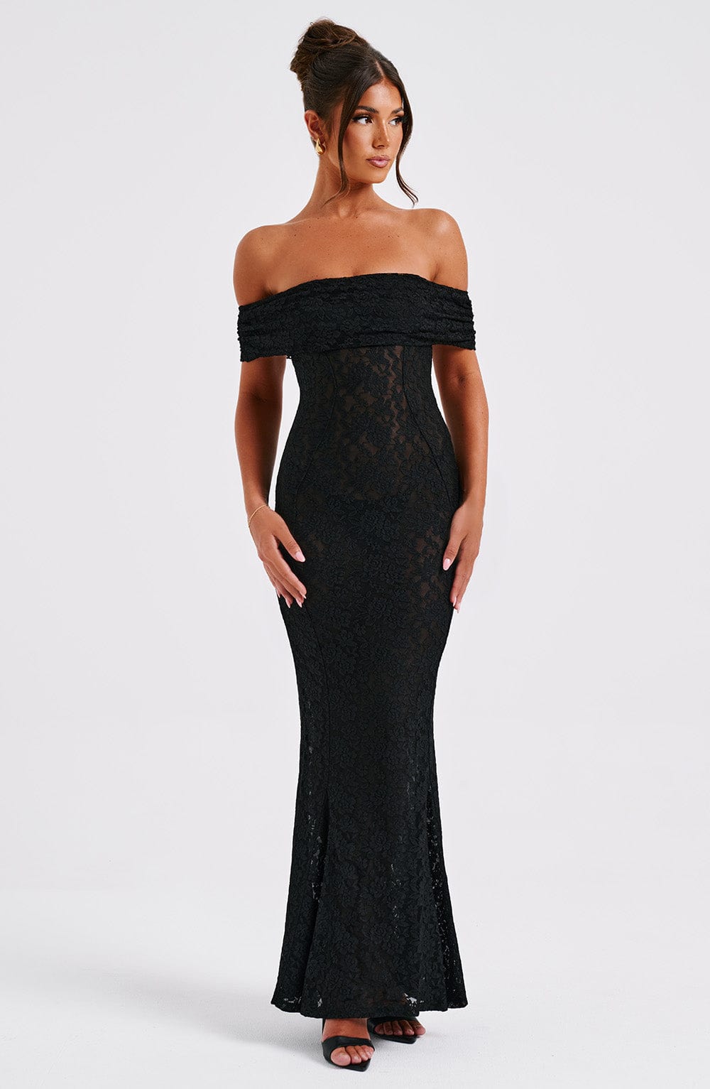 Women’s Evening Gown - Off Shoulder Lace - Floor Length - Elegant Formal Fit