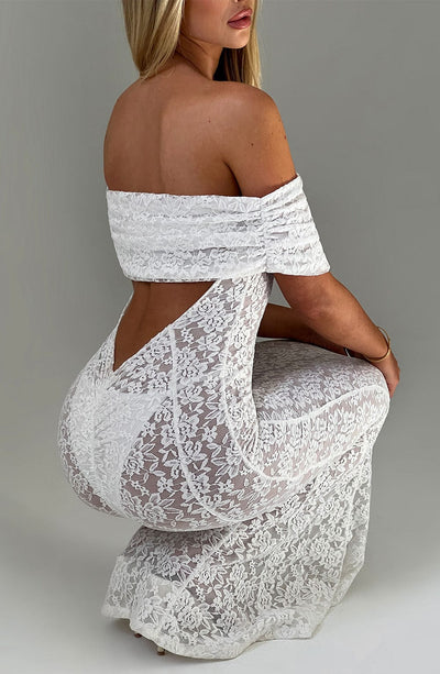Women’s Evening Gown - Off Shoulder Lace - Floor Length - Elegant Formal Fit