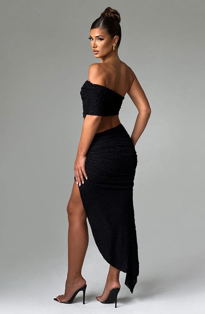 Women’s Two-Piece Set – Textured Bandeau Top – Asymmetrical High-Waist Skirt – Elegant Fit